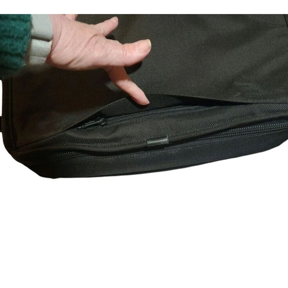 Tumi Black Laptop Briefcase Messenger Bag Men